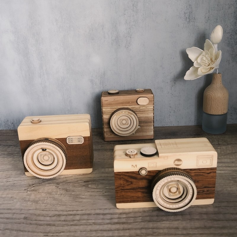 Collectible Vintage Cameras - Винтажная деревянная музыкальная шкатулка в виде